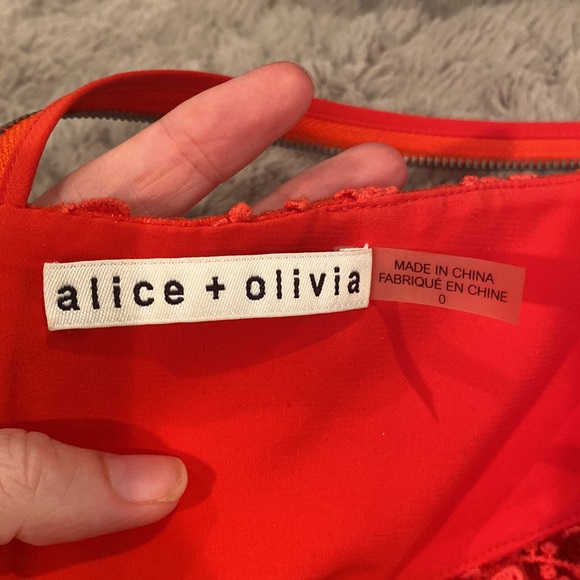 ⭐️ Stunning Red Alice + Olivia midi Dress - Picture 4 of 5